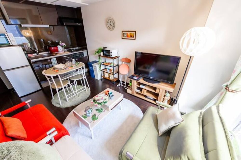 アパートメント一室貸し切り 禁煙 リビング エリア3 | TENDER