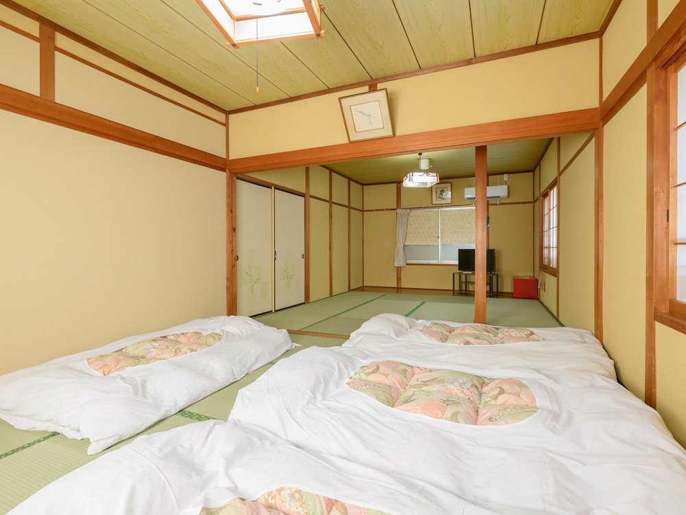 和室 共用バストイレ 8名用 禁煙 | Tabist 崎っぽ 南知多