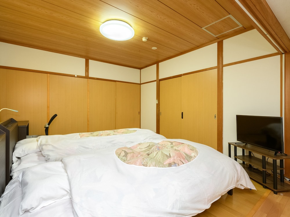 ツインルーム 共用バストイレ 禁煙 客室3 | Tabist 崎っぽ 南知多