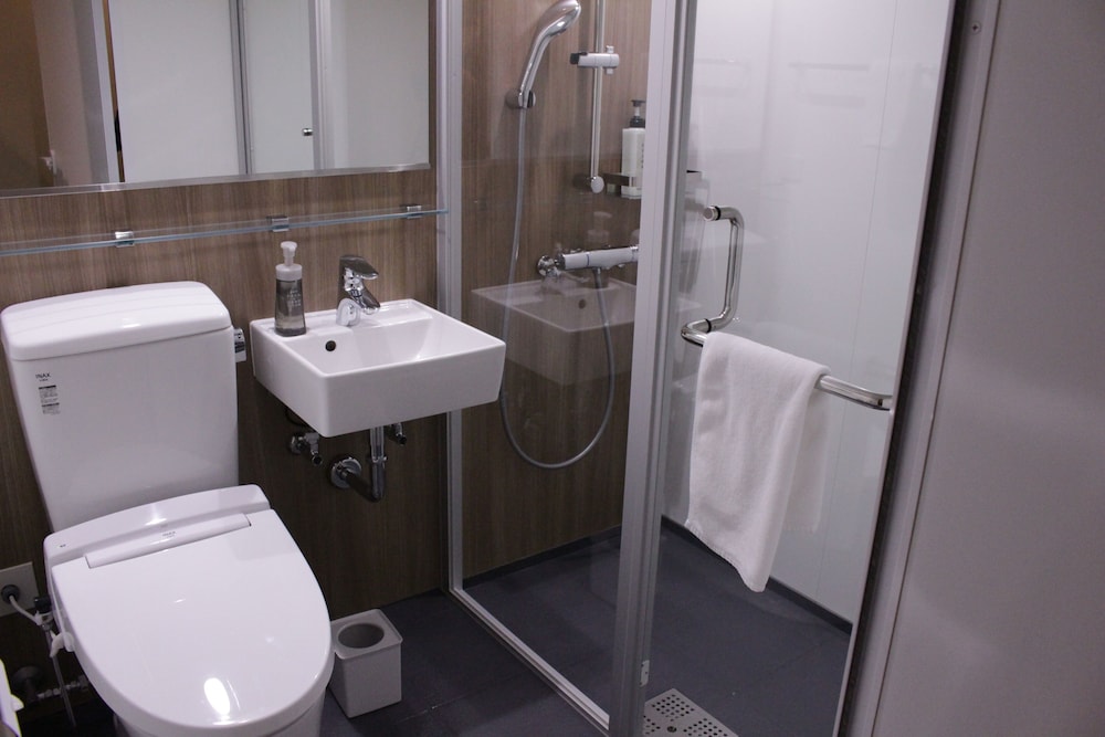 モデレートセミダブルルーム 禁煙 バスルーム0 | アルモントホテル日暮里