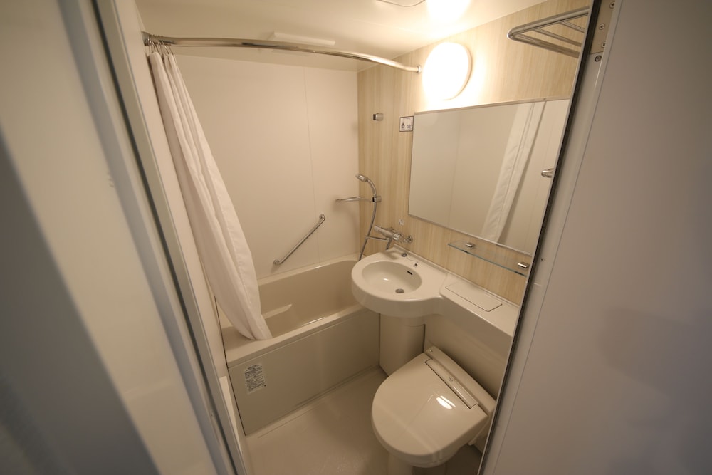 エコノミー シングル ルーム 禁煙 バスルーム0 | くれたけインプレミアム沼津北口駅前