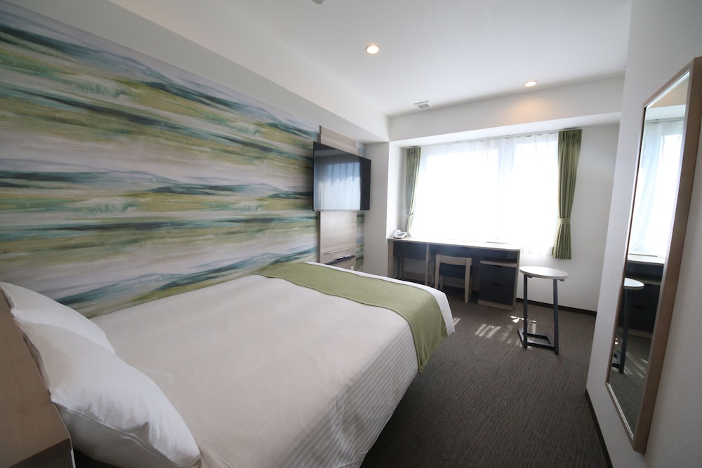 デラックス シングルルーム 禁煙 | くれたけインプレミアム沼津北口駅前