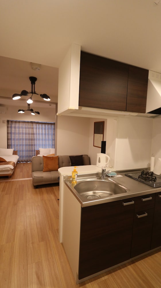 【デラックスルーム】ダブルベッド2台 ソファベッド1台 キッチン付 禁煙 客室2 | レガティオ博多