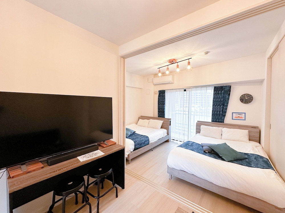 【デラックスルーム】ダブルベッド2台 ソファベッド1台 キッチン付 禁煙 客室9 | レガティオ博多