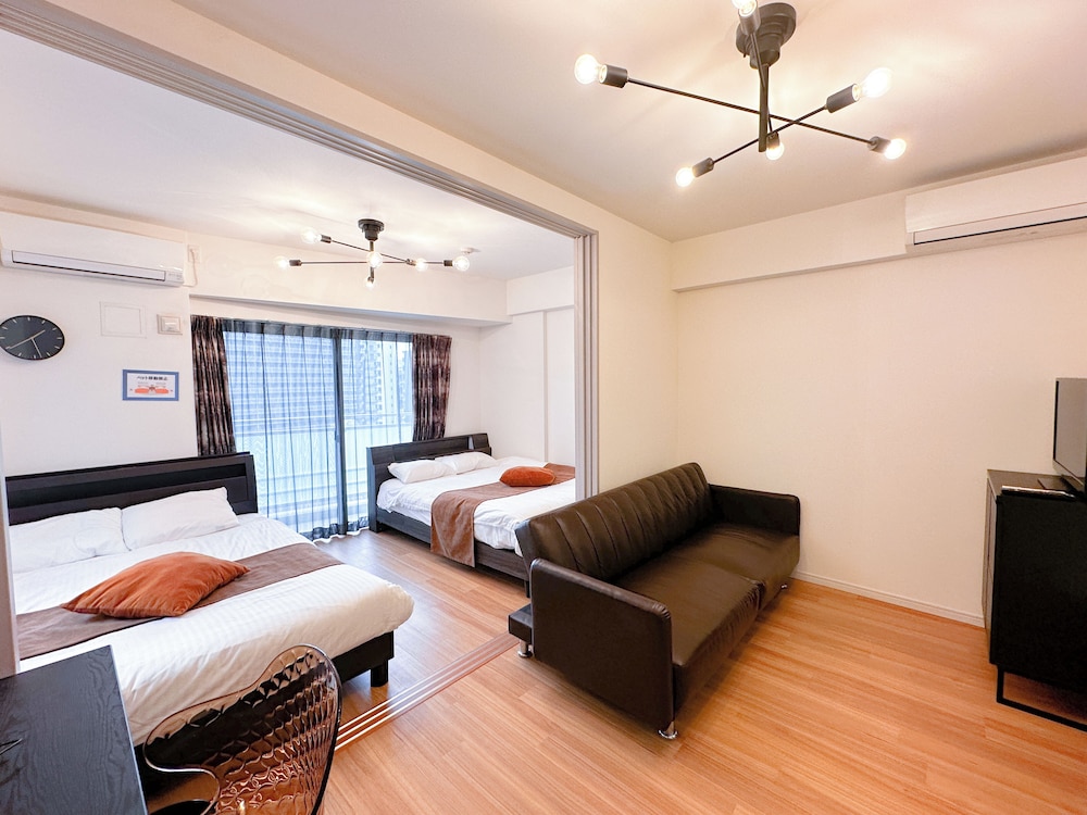 【デラックスルーム】ダブルベッド2台 ソファベッド1台 キッチン付 禁煙 客室10 | レガティオ博多