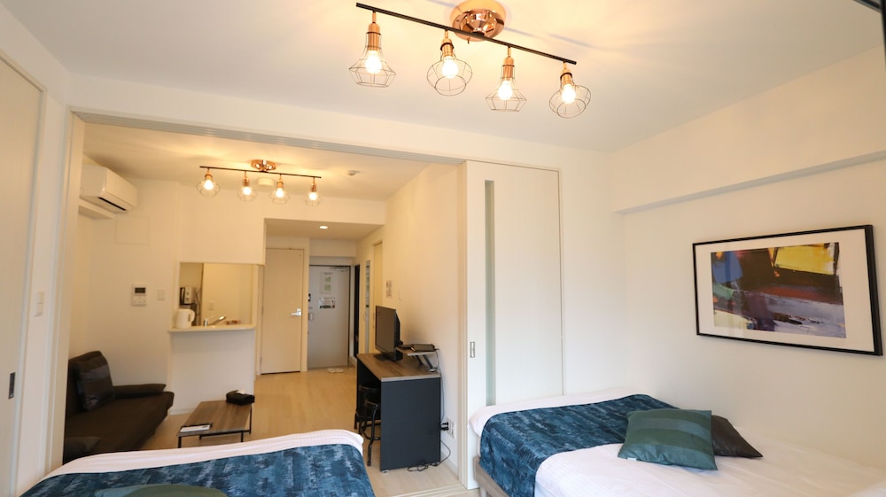 【デラックスルーム】ダブルベッド2台 ソファベッド1台 キッチン付 禁煙 客室2 | レガティオ博多