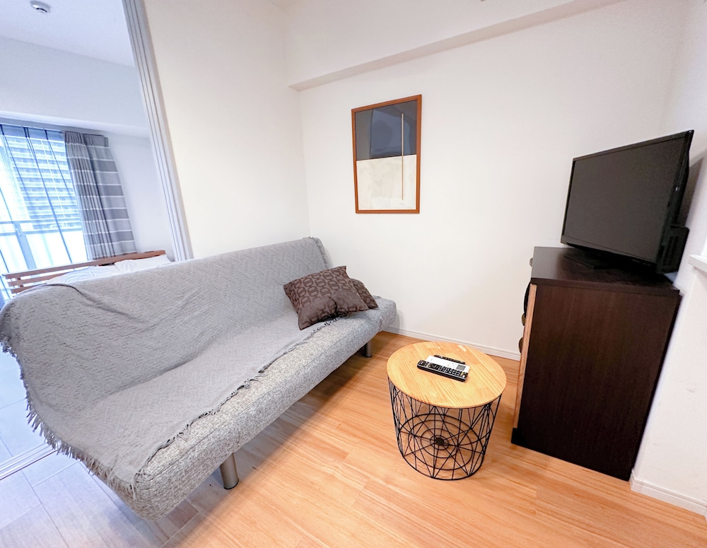 【デラックスルーム】ダブルベッド2台 ソファベッド1台 キッチン付 禁煙 客室13 | レガティオ博多