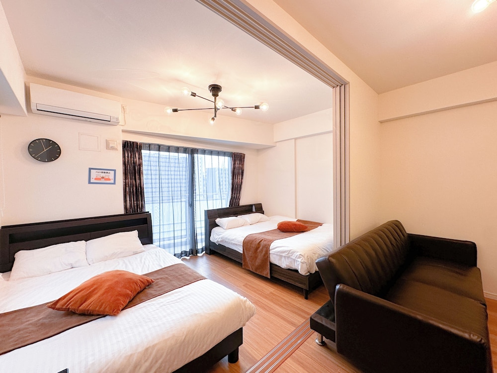 【デラックスルーム】ダブルベッド2台 ソファベッド1台 キッチン付 禁煙 客室14 | レガティオ博多