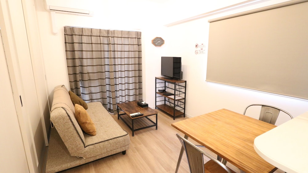 【デラックスルーム】ダブルベッド2台 ソファベッド1台 キッチン付 禁煙 客室2 | レガティオ博多