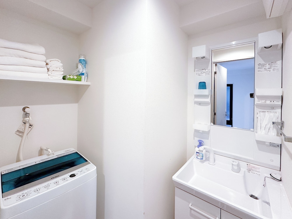 【デラックスルーム】ダブルベッド2台 ソファベッド1台 キッチン付 禁煙 客室12 | レガティオ博多