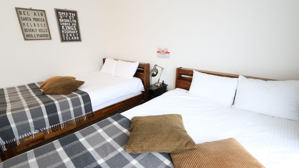 【デラックスルーム】ダブルベッド2台 ソファベッド1台 キッチン付 禁煙 | レガティオ博多