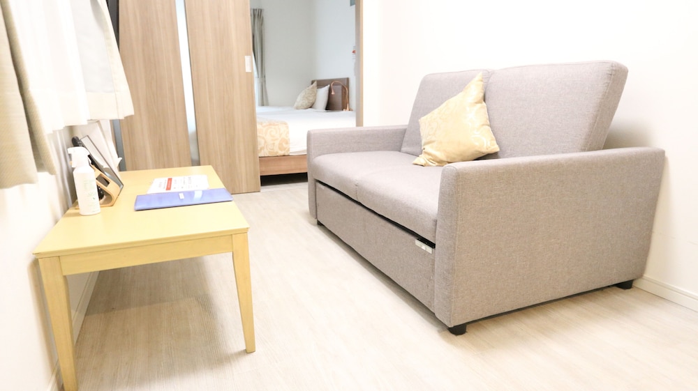 【デラックスルーム】ダブルベッド2台 ソファベッド1台 キッチン付 禁煙 客室2 | レガティオ 博多駅東