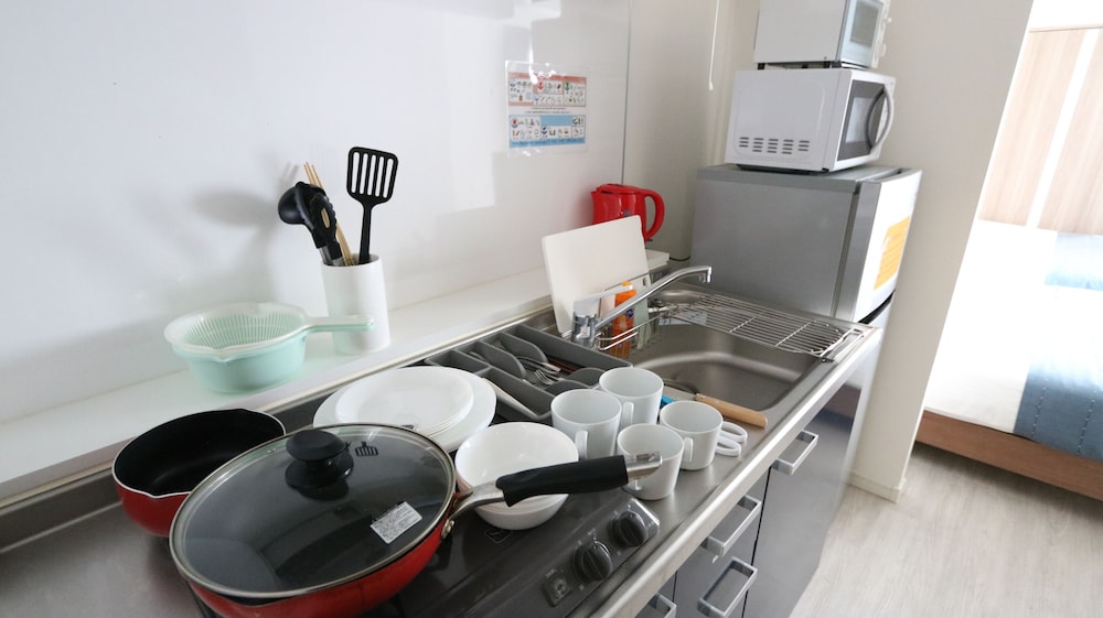 【デラックスルーム】ダブルベッド2台 キッチン付 禁煙 専用キッチン1 | レガティオ 博多駅東