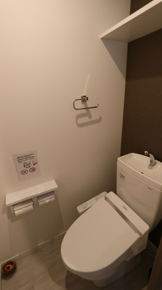 【デラックスルーム】ダブルベッド2台 キッチン付 禁煙 客室4 | レガティオ 博多駅東