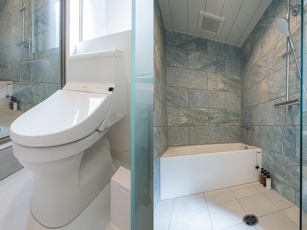 デラックス ルーム 禁煙 バスルーム2 | 清栄ホテル 京都河原町