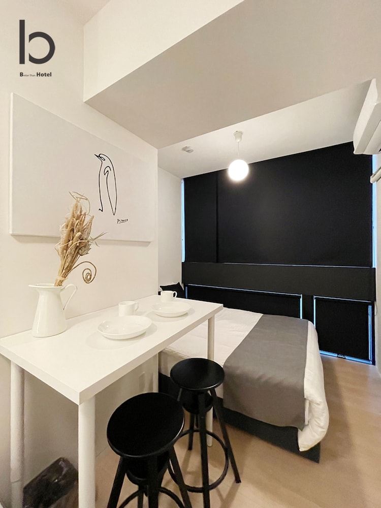 デラックス コンドミニアム 1 ベッドルーム 禁煙 シティビュー (bHotel Nekoyard 601) 客室内のダイニングエリア1 | b hotel Neko Yard 広島