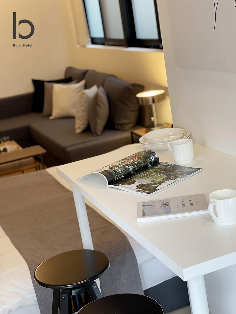 コンドミニアム 禁煙 シティビュー (bHotel Nekoyard 101) 客室内のダイニングエリア1 | b hotel Neko Yard 広島