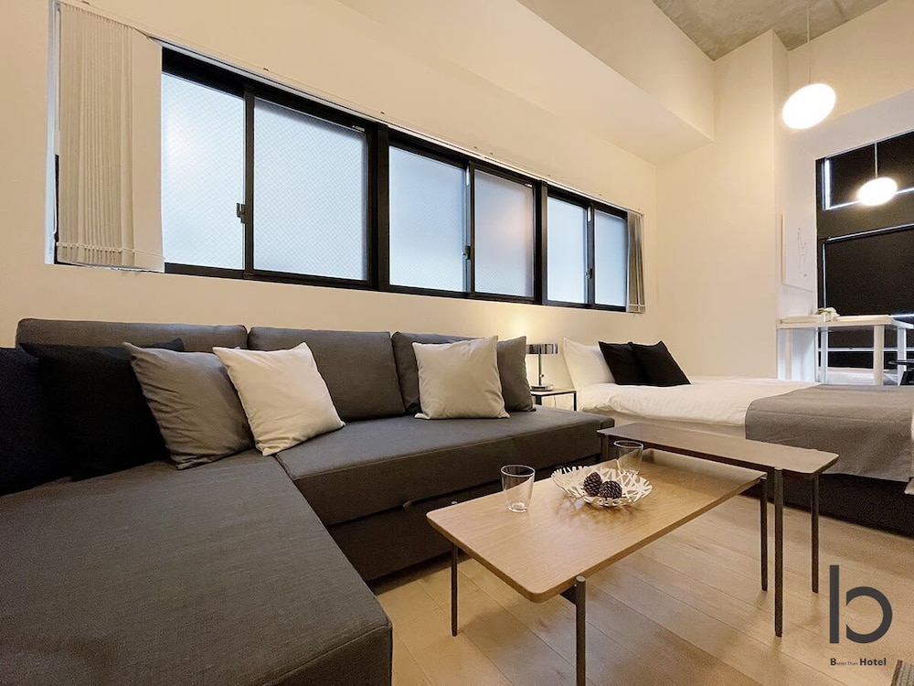 コンドミニアム 禁煙 シティビュー (bHotel Nekoyard 101) リビング エリア1 | b hotel Neko Yard 広島