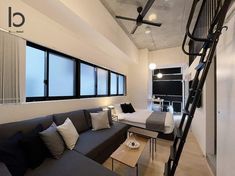 コンドミニアム 禁煙 シティビュー (bHotel Nekoyard 101) リビング エリア0 | b hotel Neko Yard 広島