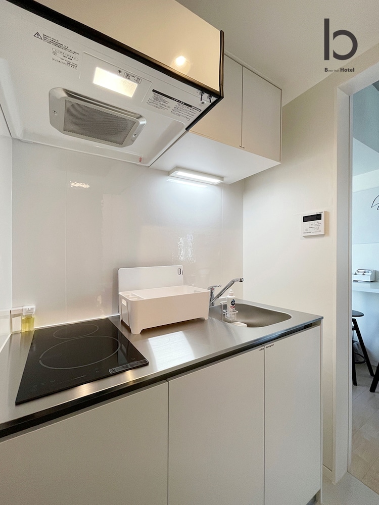デラックス コンドミニアム 1 ベッドルーム 禁煙 シティビュー (bHotel Nekoyard 602) 専用キッチン4 | b hotel Neko Yard 広島