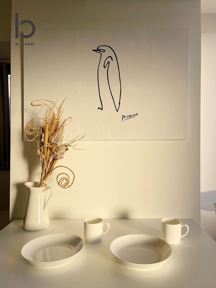 デラックス コンドミニアム 1 ベッドルーム 禁煙 シティビュー (bHotel Nekoyard 601) 客室内のダイニングエリア5 | b hotel Neko Yard 広島