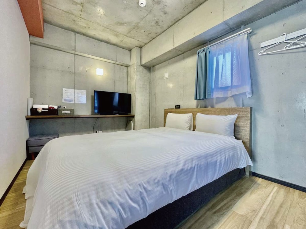 スタンダード ダブルルーム 禁煙 客室2 | Infinity Hotel 那覇久茂地