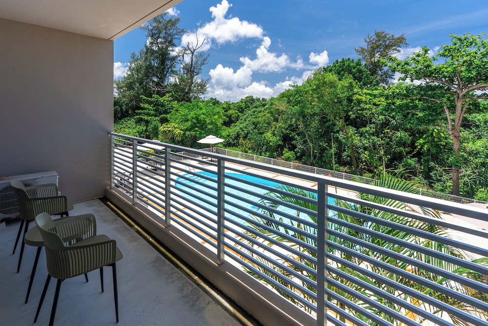 デラックスツイン 禁煙 客室2 | オディシス恩納リゾートホテル