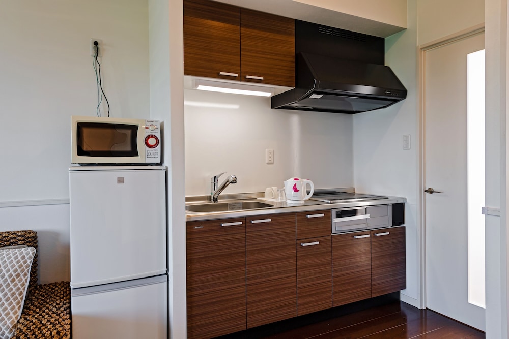 オーシャンビュートリプルルーム 禁煙 専用簡易キッチン0 | オディシス恩納リゾートホテル