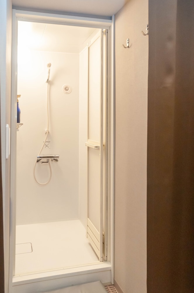 コンフォート ツインルーム バスルーム1 | ルスツグランドキャビン