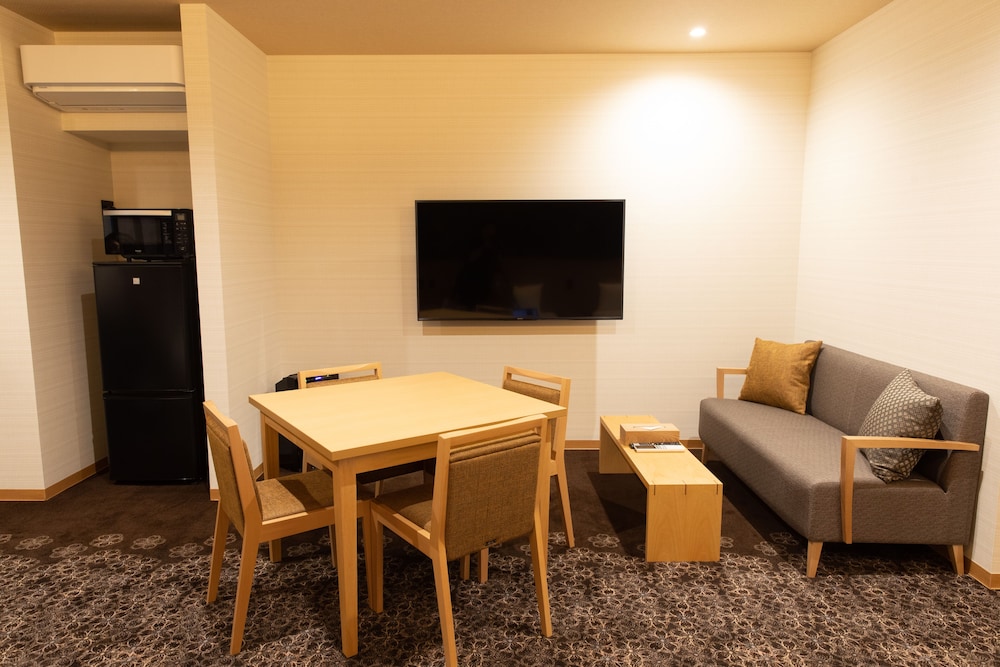 デラックスC 禁煙 客室2 | 千代倉 HOTEL SHUKU 名古屋