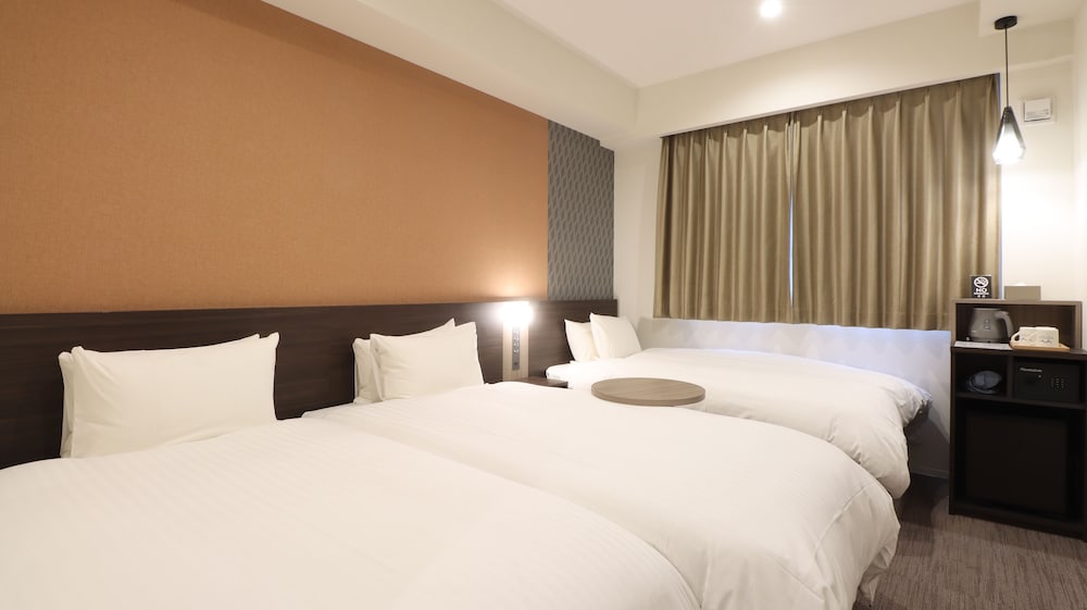 スーペリア ツインルーム エキストラベッド付き 禁煙 | Wander Kyoto Nanajo