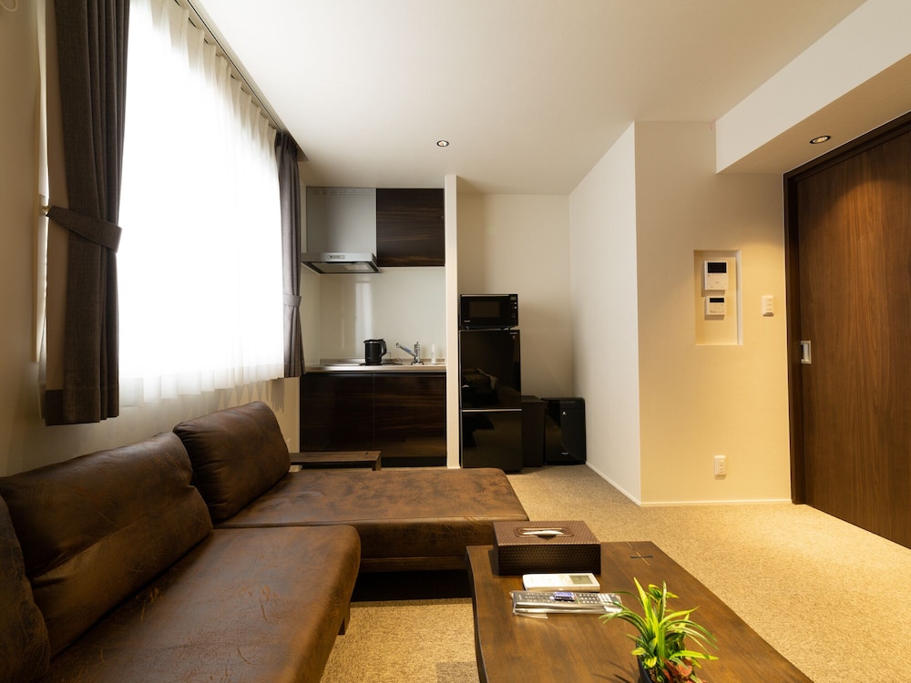 スタンダードB 禁煙 客室4 | グランドベース広島平和公園前