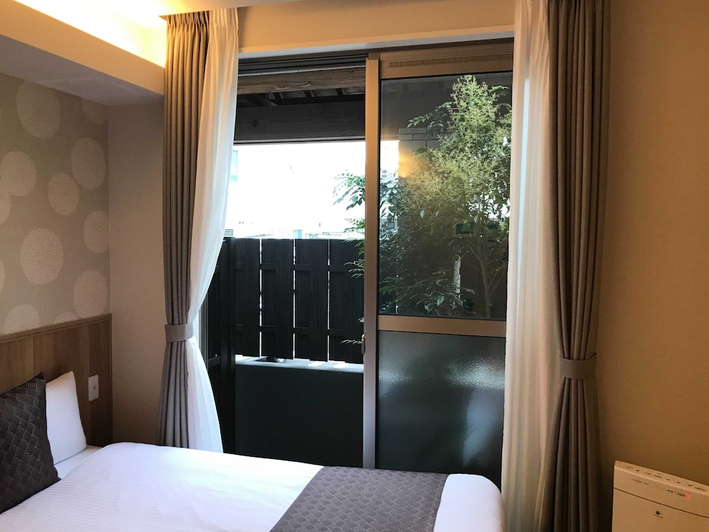 スタンダードA 禁煙 客室12 | グランドベース広島平和公園前