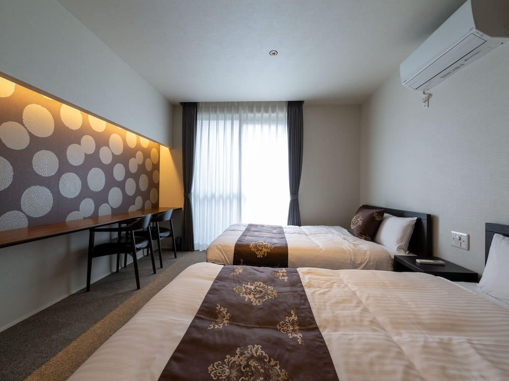 スタンダードA 禁煙 客室3 | グランドベース広島平和公園前