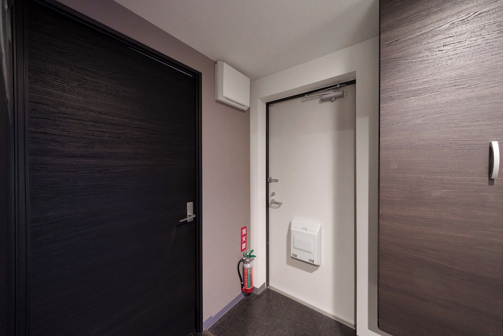 施設の正面1 | GRAVITY