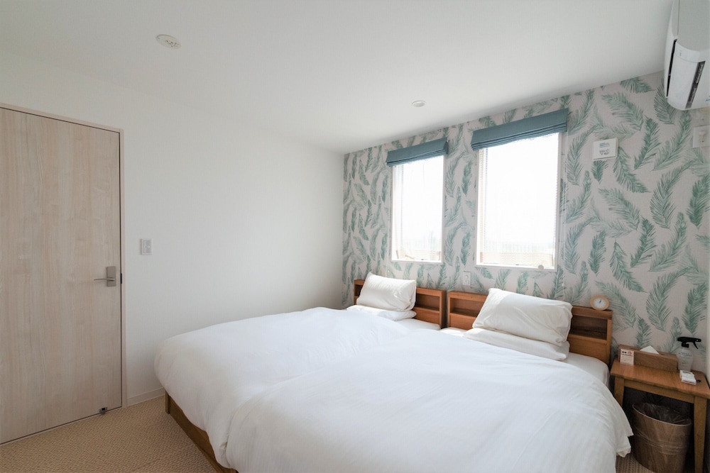 スーペリア ツインルーム 禁煙 客室1 | ecot 伊良部大橋 Premier