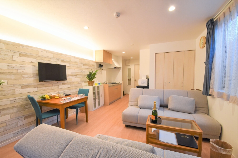 スーペリア ツインルーム 禁煙 客室2 | ecot 伊良部大橋 Premier