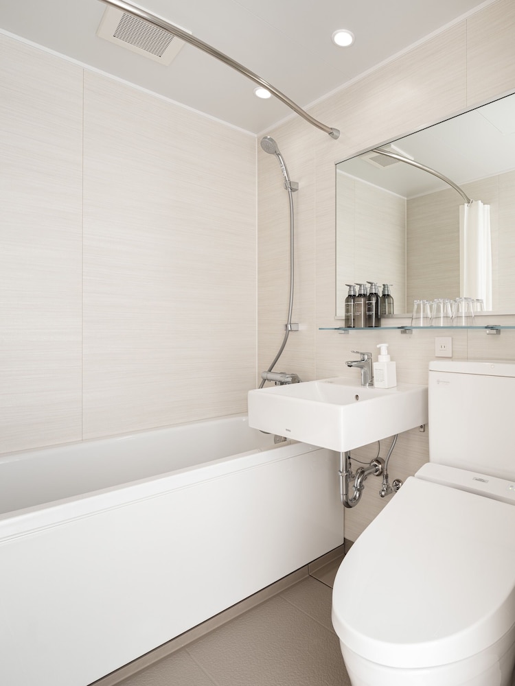 ツインルーム 禁煙 バスルーム0 | ネストホテル那覇久茂地