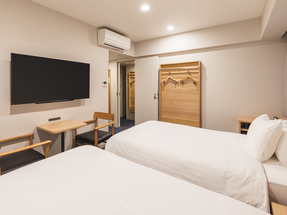 コネクティング（ダブル＋ツイン）ルーム＜４名様利用＞ 客室4 | 相鉄フレッサイン 広島駅前