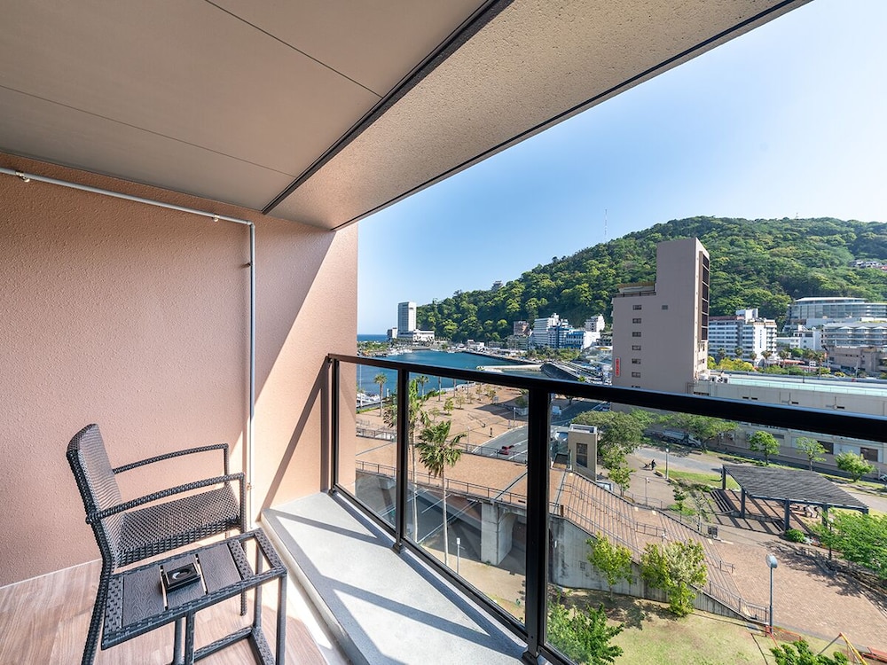 【和美麗スイート】　露天風呂付き 客室4 | リブマックスリゾート熱海 Ocean