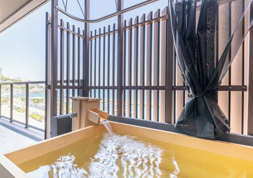 【オーシャンスイート】 露天風呂付き 部屋からの景観0 | リブマックスリゾート熱海 Ocean
