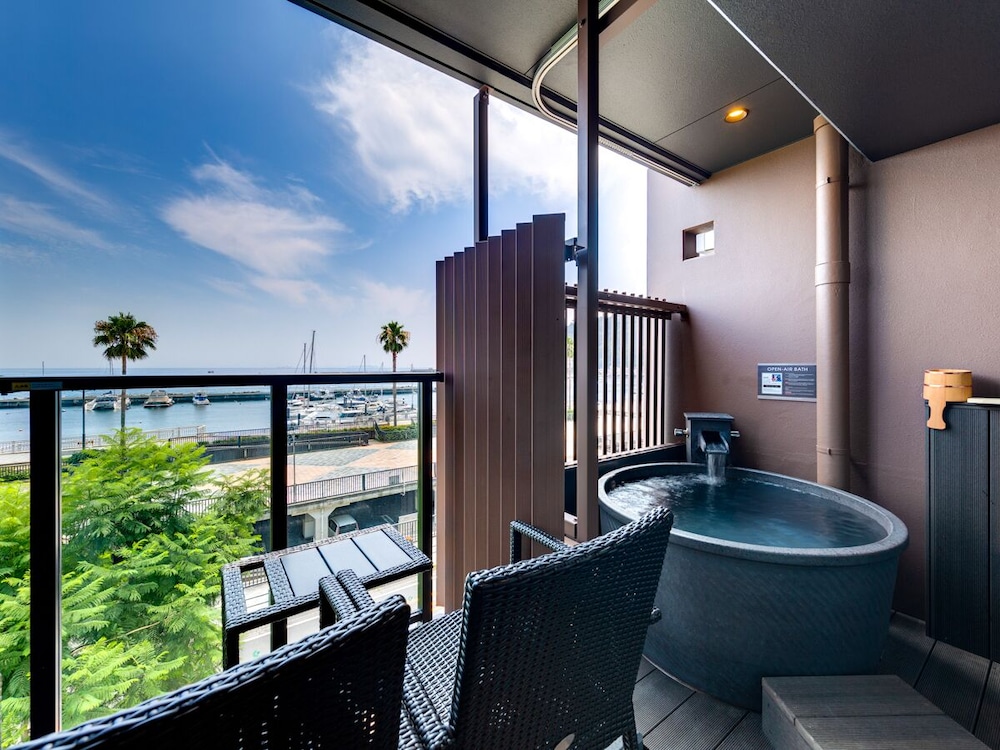 【和モダン和洋室】 露天風呂付き 部屋からの景観0 | リブマックスリゾート熱海 Ocean