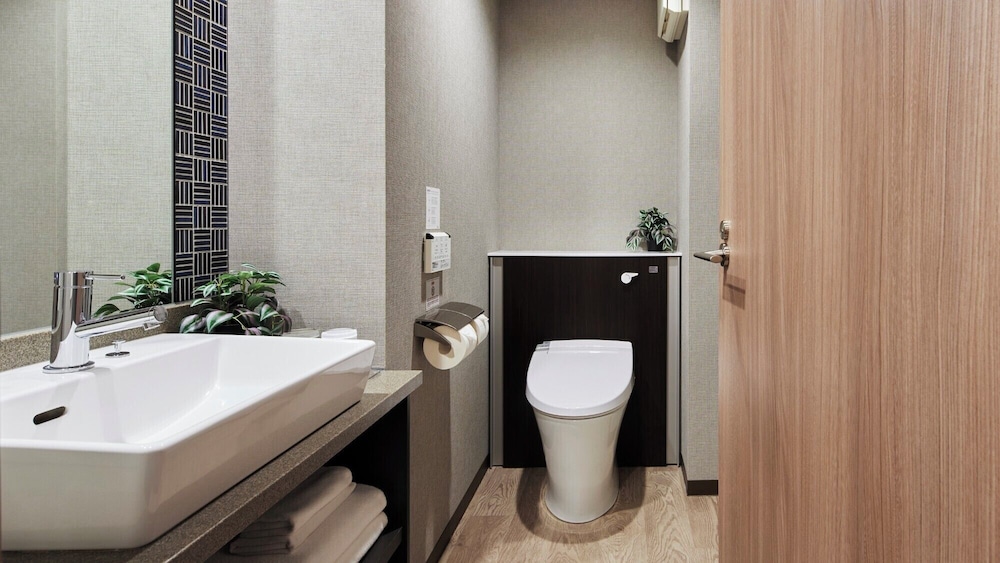 デラックスファミリールーム 禁煙 バスルーム1 | Minn 葛西