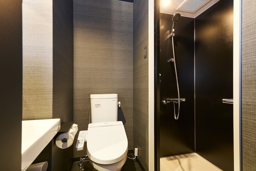 ダブルルーム 禁煙 バスルーム1 | ホテルタビノス京都