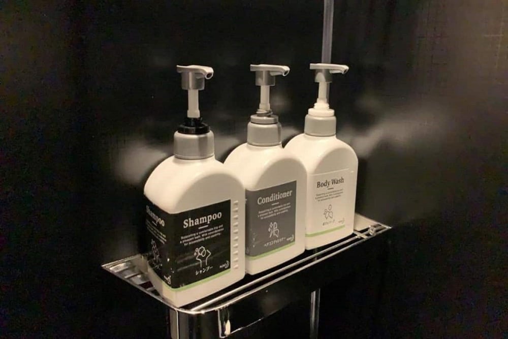 ダブルルーム 禁煙 バスルーム2 | ホテルタビノス京都