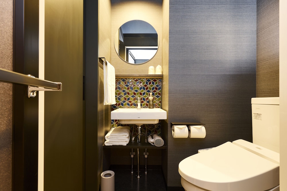 ダブルルーム 禁煙 バスルーム0 | ホテルタビノス京都