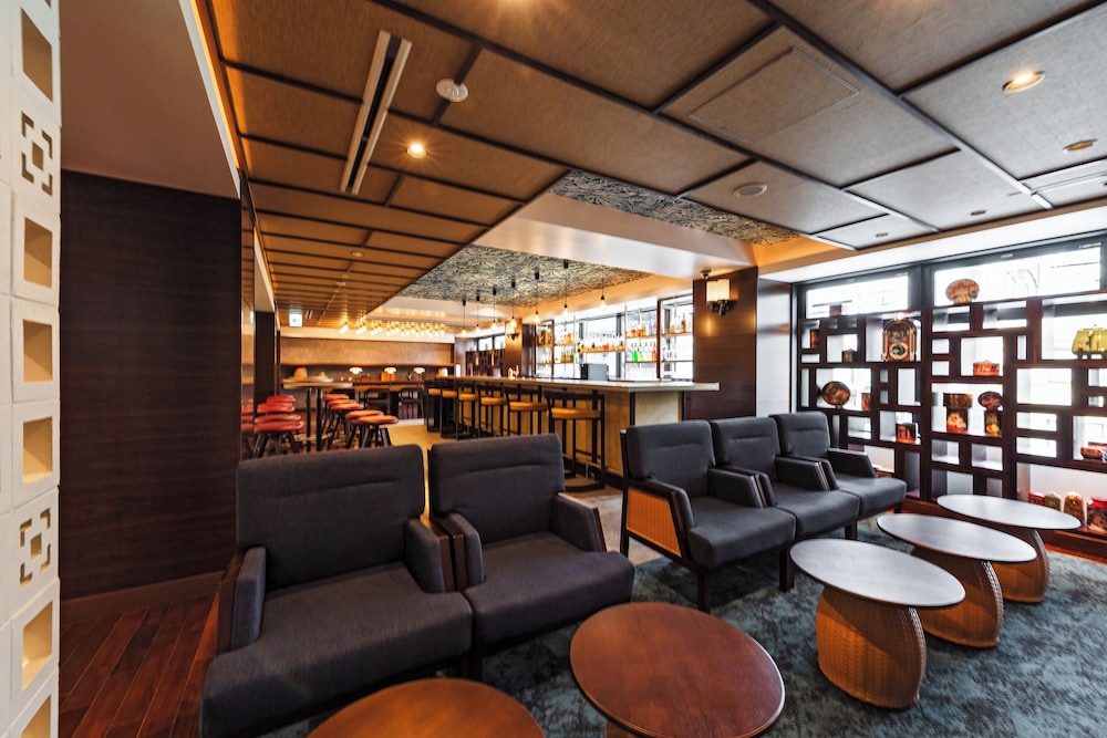 ロビーラウンジ1 | プロスタイル旅館那覇県庁前