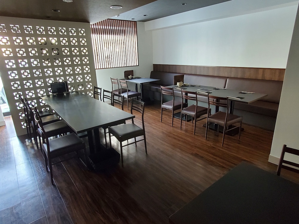 レストラン1 | プロスタイル旅館那覇県庁前