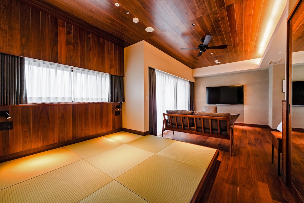 ラグジュアリー スタジオスイート 禁煙 (Terrace Suite) 客室4 | プロスタイル テラス ナハ