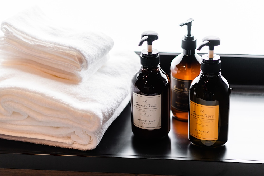 デラックス ダブルルーム 禁煙 (King Room) バスルームの設備2 | プロスタイル テラス ナハ